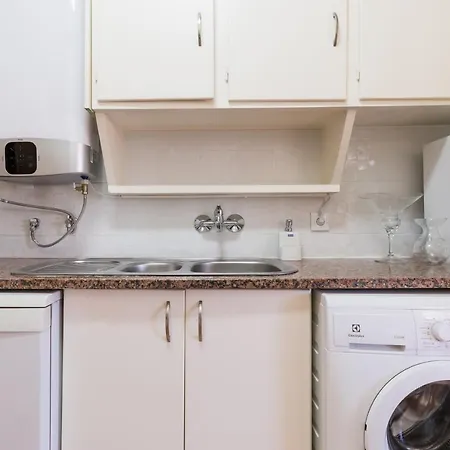 Portucale ! 3 Bedroom With Private Terrace Apartman Lisboa