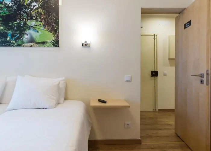 Portucale ! 3 Bedroom With Private Terrace Apartment