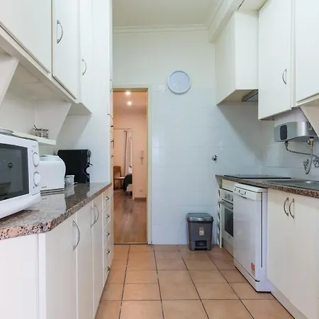 Daire Portucale ! 3 Bedroom With Private Terrace Lisboa